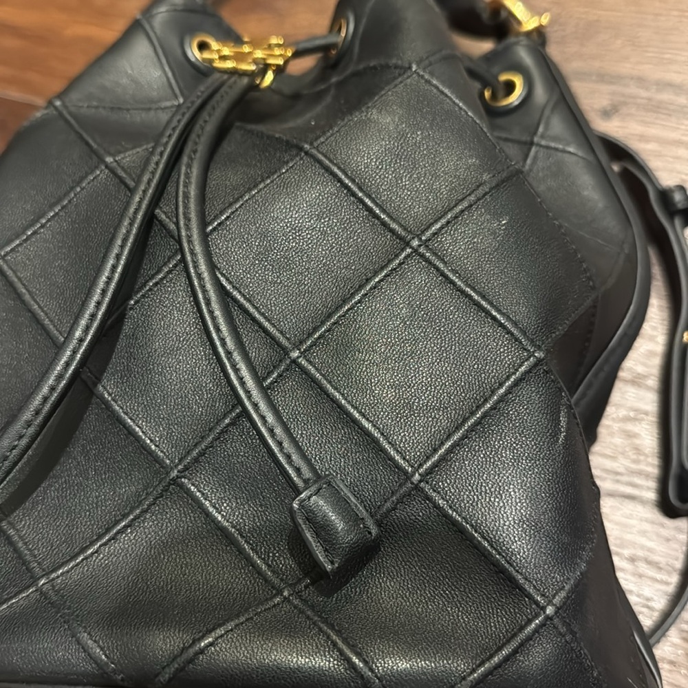 Tory Burch Pre Owned Black Fleming Soft Leather Bucket Bag with short/long strap - Picture 14 of 14